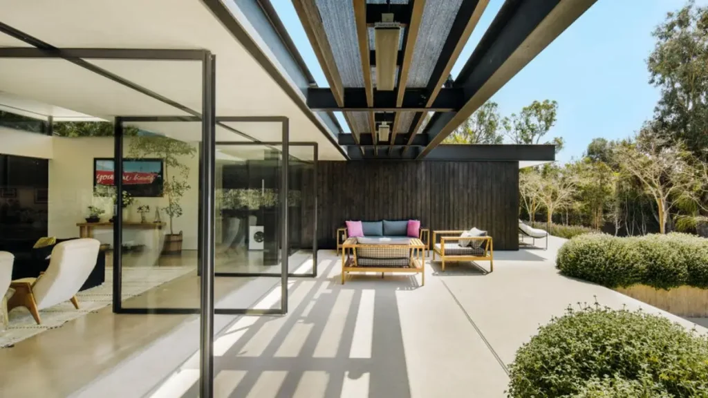 Inside David Duchovny’s $12.5M Malibu Mansion
