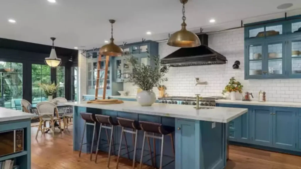Julianne Hough’s $8M Mansion