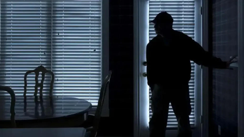 3 Masked Men Attempt Break-In at Yorktown Home, Escape After Confrontation