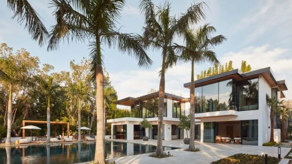 Dubai Luxury Villa Sells for $29M