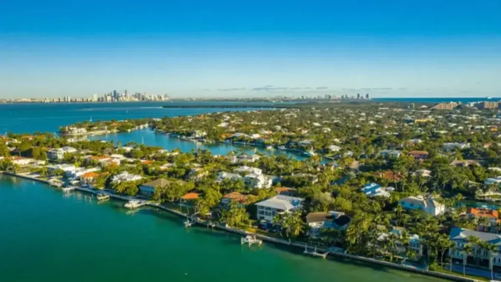Florida Housing Inventory Surges: What It Means for Buyers and Sellers in 2025