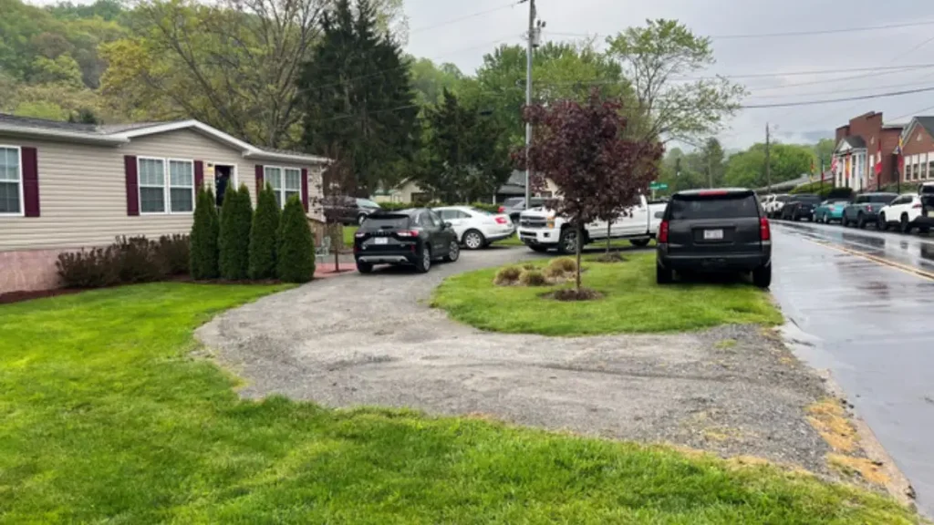 Hazelwood Couple Found Dead in Apparent Murder-Suicide at Home