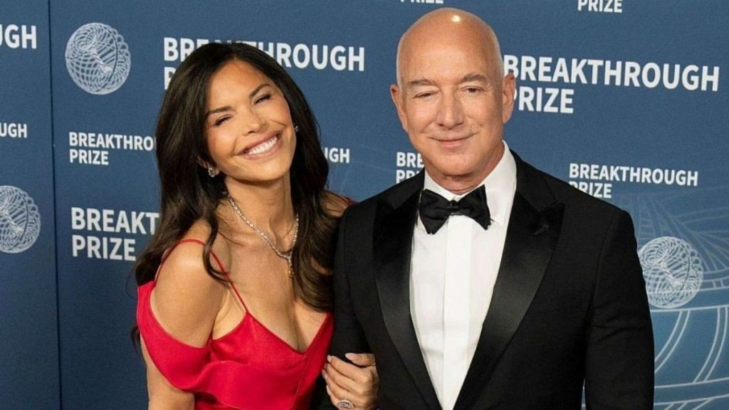 Jeff Bezos & Lauren Sánchez’s $165M LA Mansion