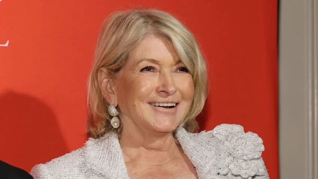 Martha Stewart Reveals Secrets of Home Life and Food on Kelly Clarkson's Show