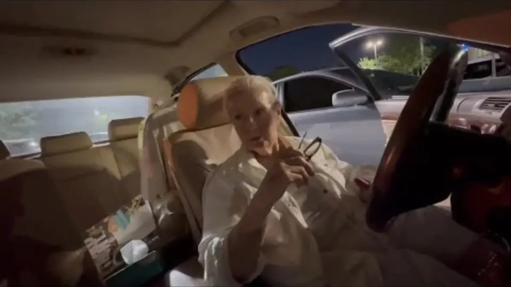 No Home, One Meal, and a Car for Shelter: A Florida Woman’s Reality at 78