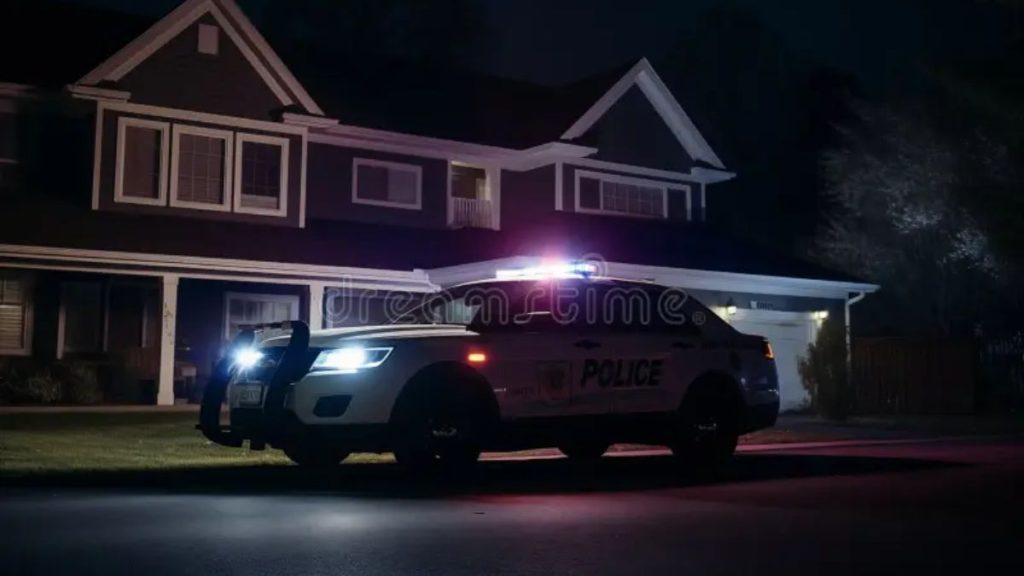 North Port Armed Home Invasion Shocks Family – Robbers Take Cash and Escape