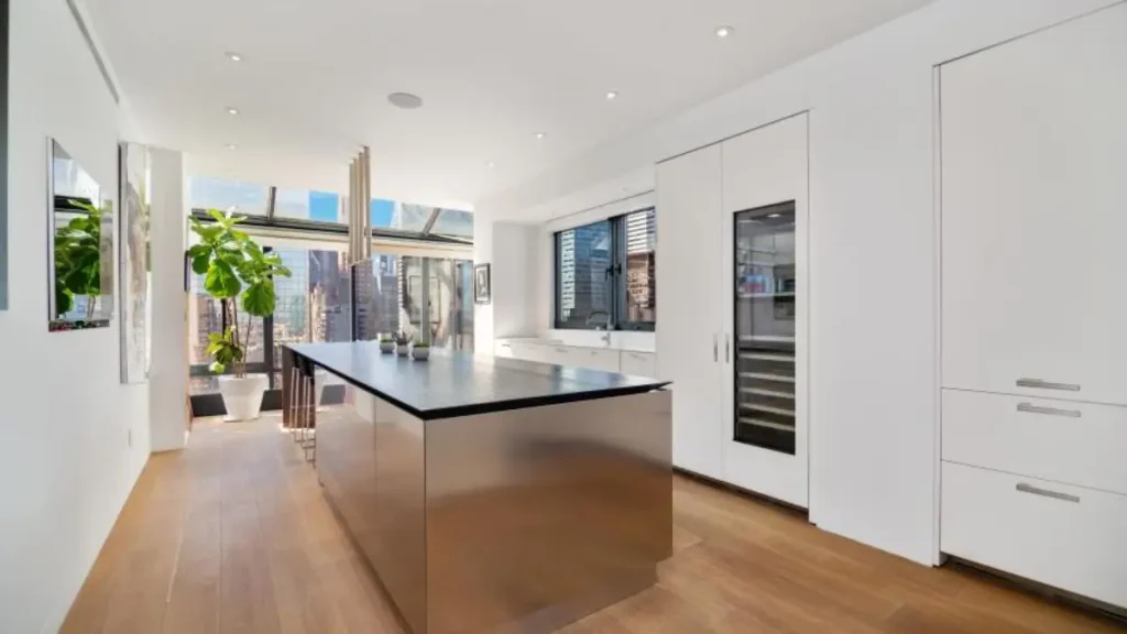 Rosie O'Donnell's NYC Penthouse Sold for Half Price—Here's Why