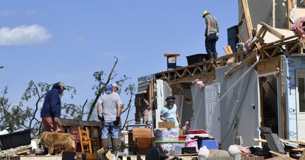 Tornadoes Rip Through Kentucky & Missouri — 27 Lives Lost in Just Hours