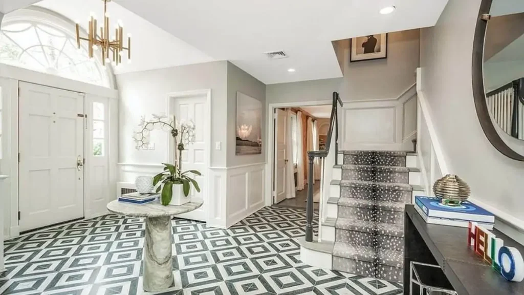 Bethenny Frankel Sells Applejack Farm