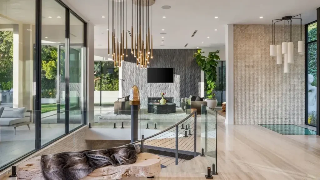 Brooklyn and Nicola new LA home