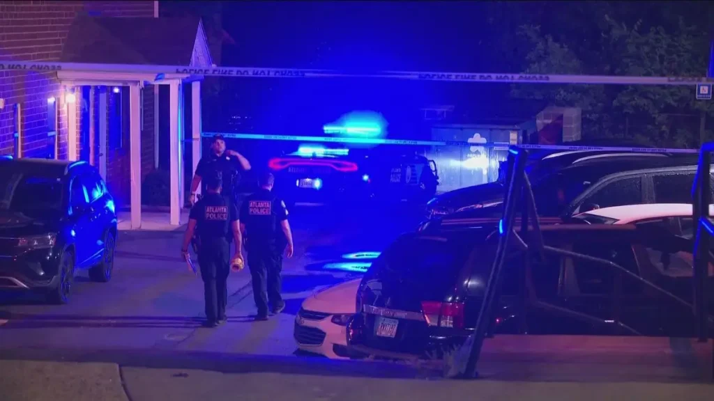Southwest Atlanta apartment shooting