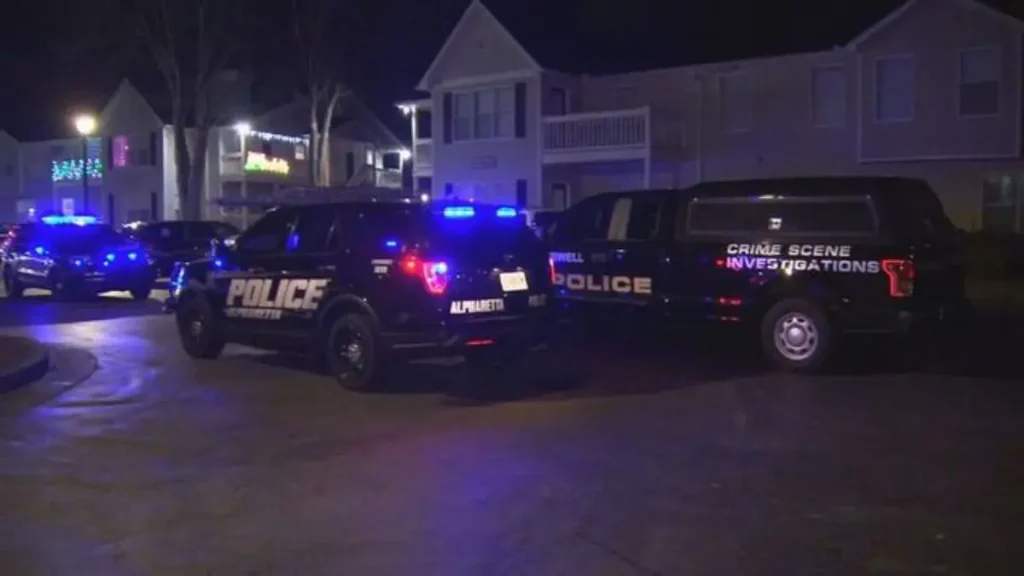 Southwest Atlanta apartment shooting
