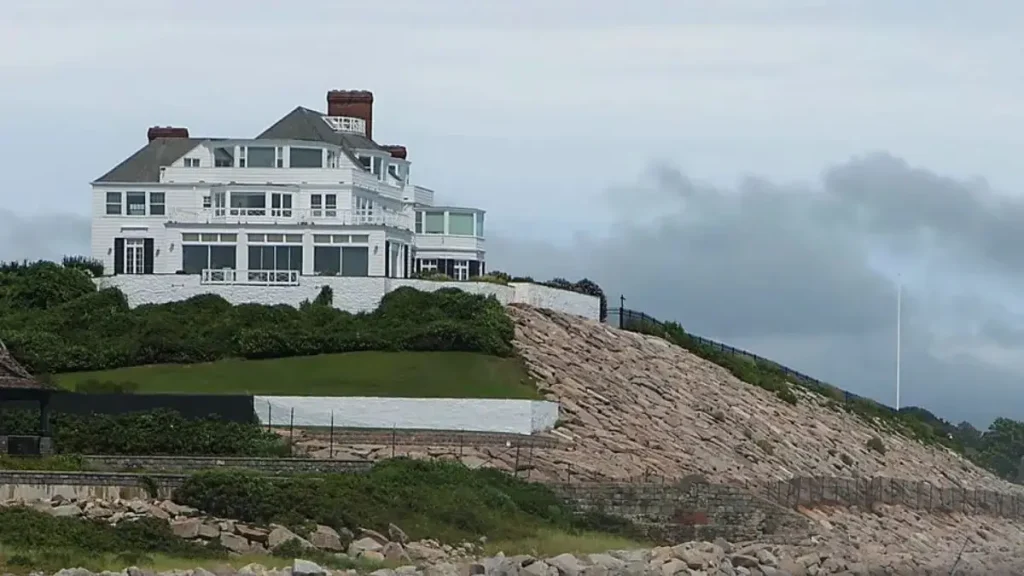 Taylor Swift Rhode Island property