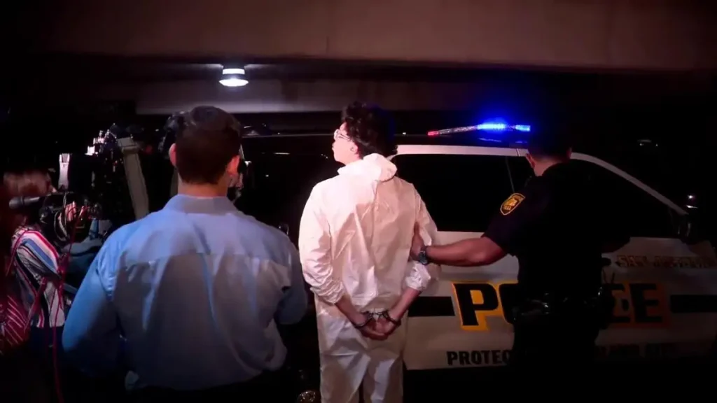 Texas man kills parents and dogs