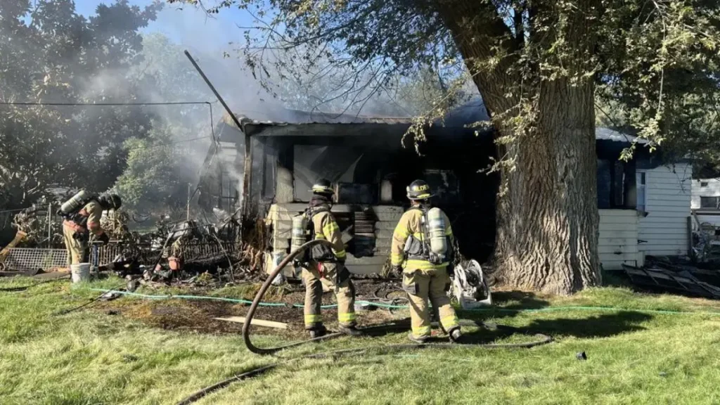 Kennewick house destroyed by fire