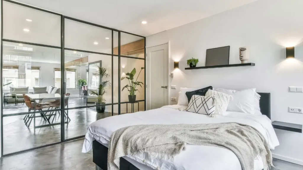 Robbie Williams Buys New Miami Mansion