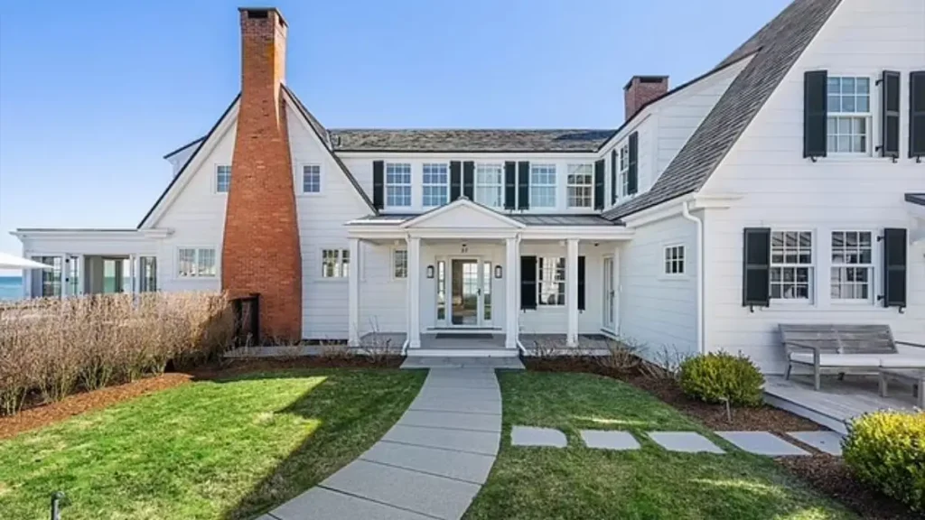 Taylor Swift Cape Cod House