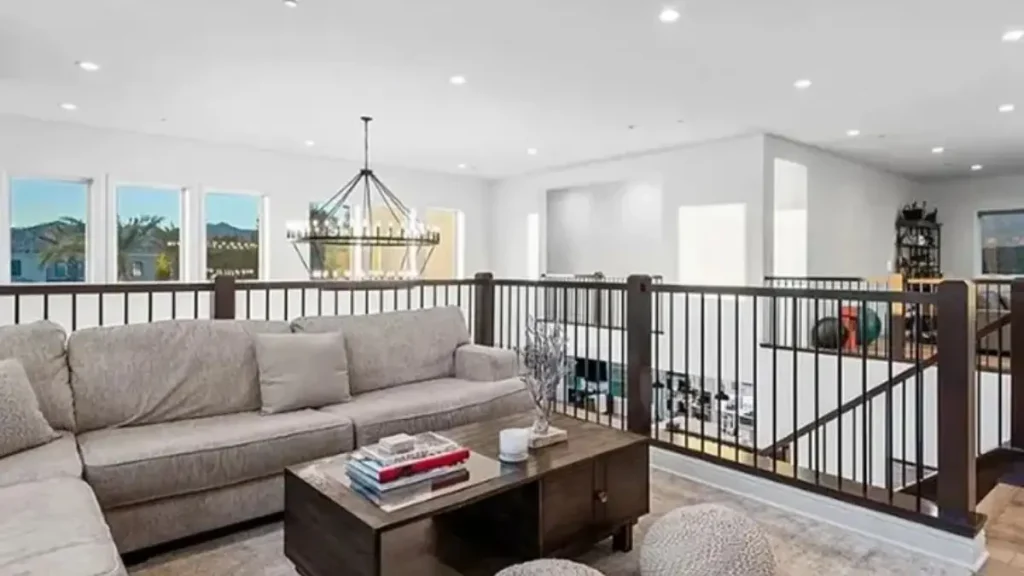 Derek Fisher & Gloria Govan Sell California Home