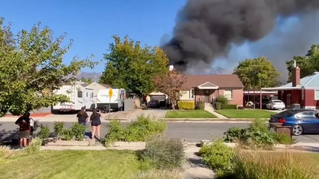 two homes damaged in San Antonio fire