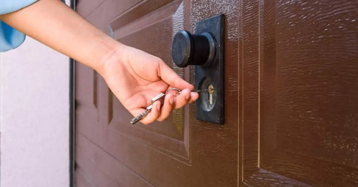 Ways to Outsmart Burglars