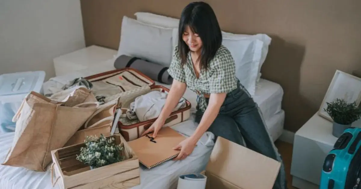 declutter your bedroom