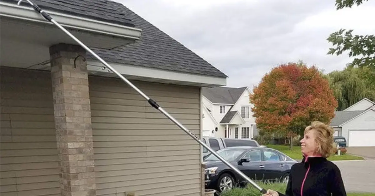 easy ways to unclog gutters at home