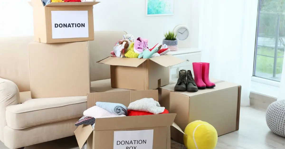 how to declutter before moving