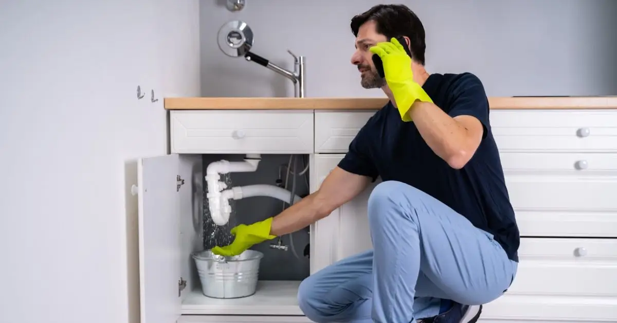 how to fix plumbing leaks