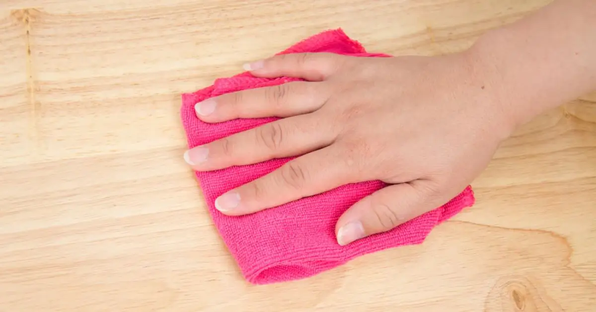how to remove mold from wood