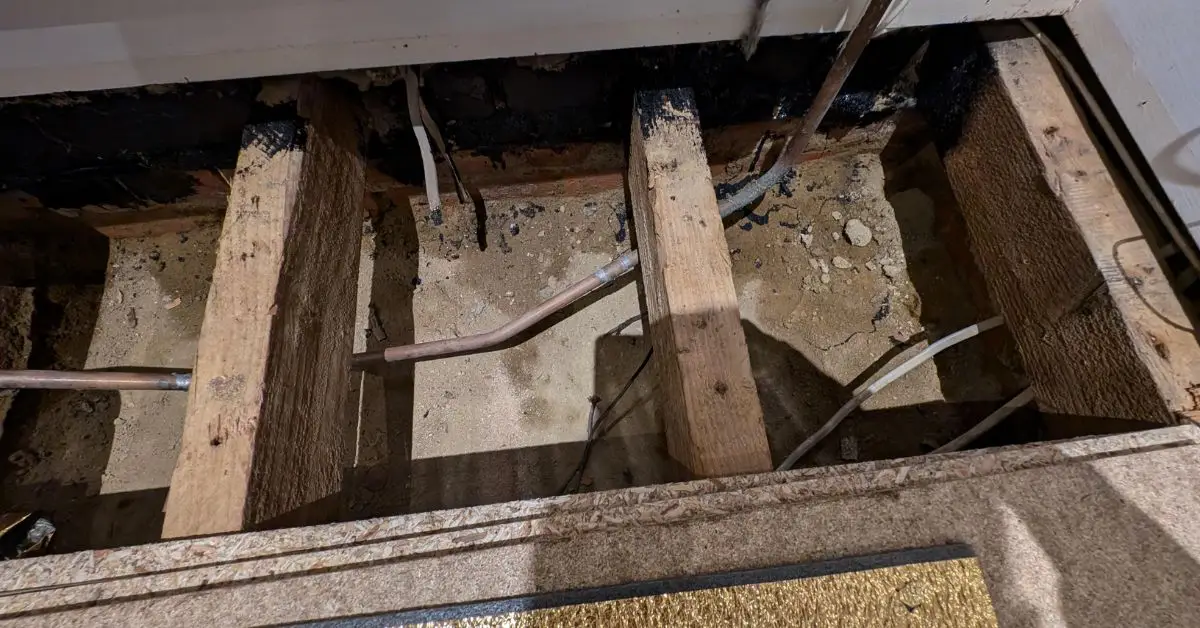 how to replace a subfloor