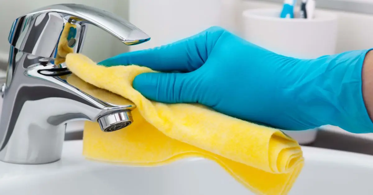 quick cleaning routine for moms