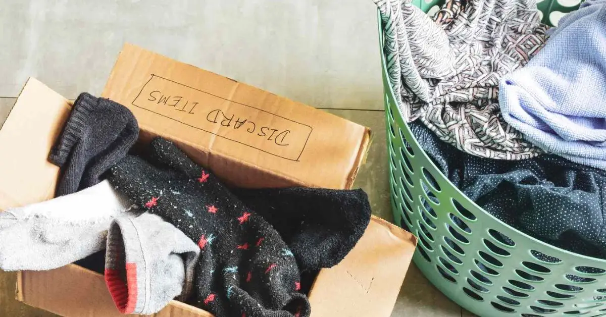 things to throw away to declutter