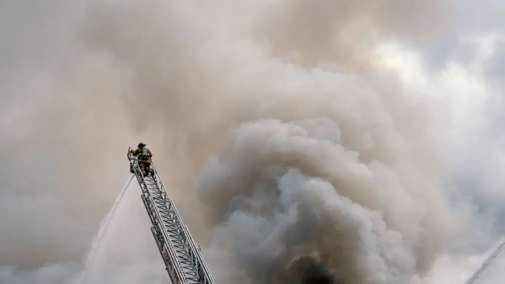 2 Injured in Manchester House Fire