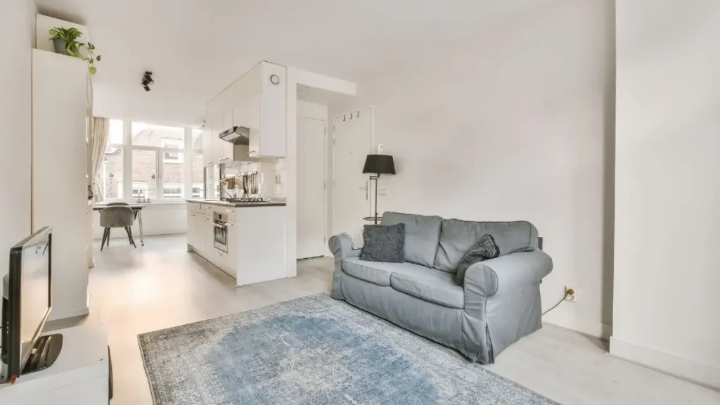 Aubrey Plaza Lists Los Feliz Oaks Home