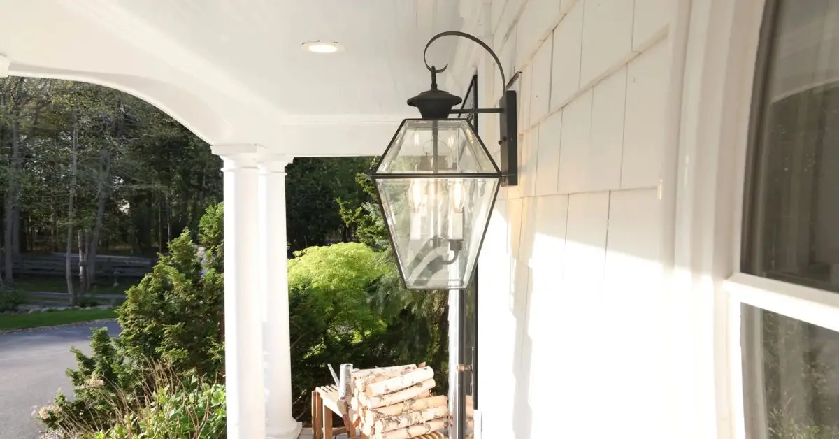 How to Decorate Your Porch with Lights