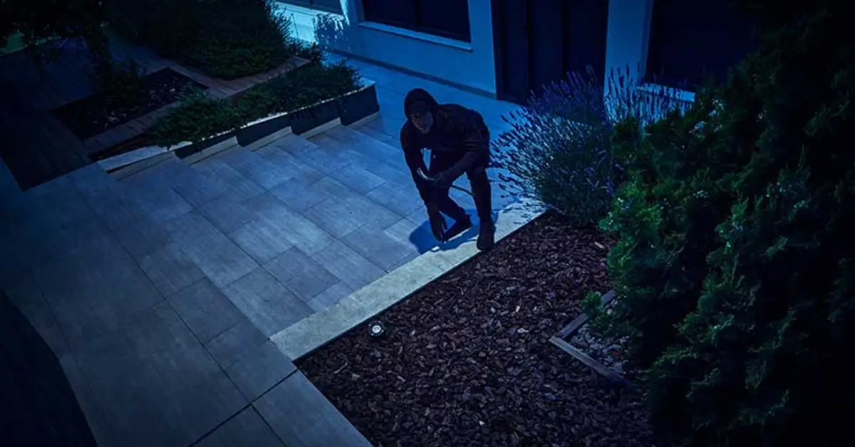 How to burglar-proof your backyard