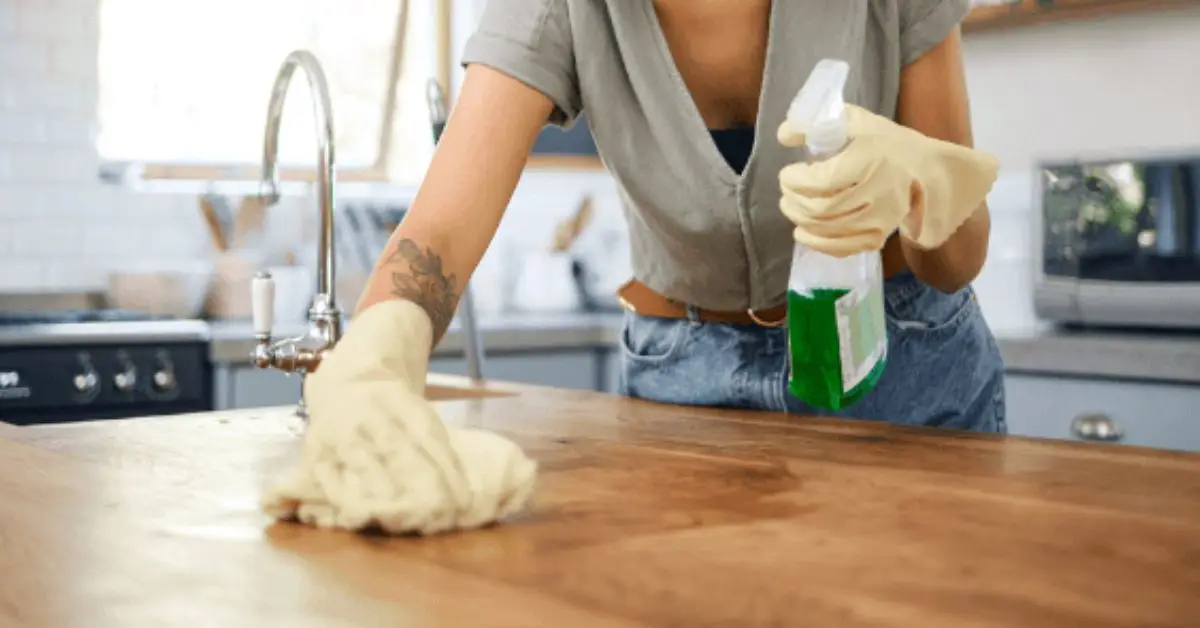 Weekend cleaning tips