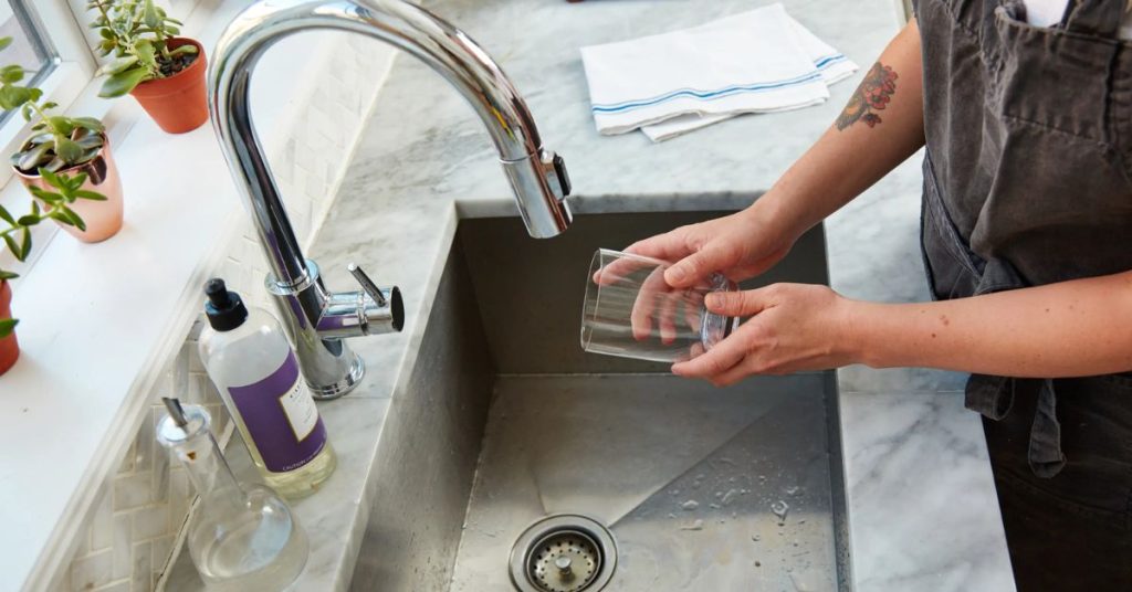 Why you should dry your sink after each use