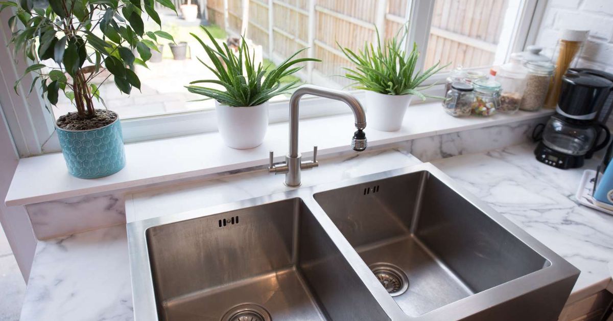 Why you should dry your sink after each use