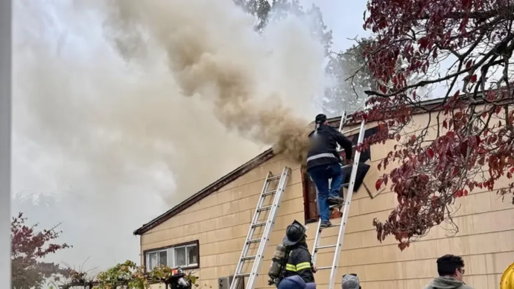 Roslyn Heights Home Fire