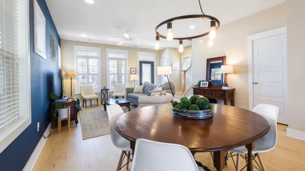 Aaron Rodgers Wisconsin Mansion Listed