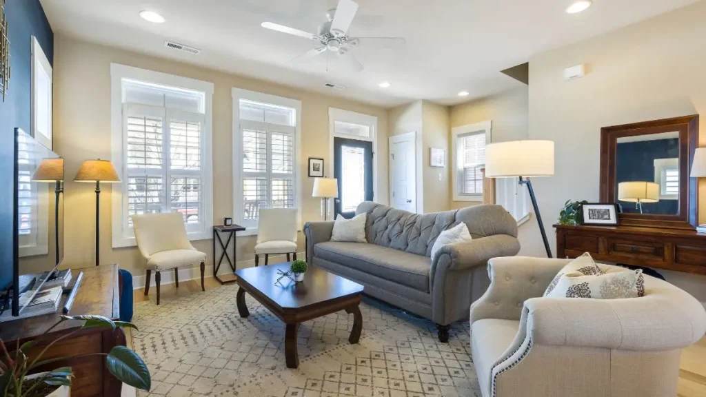 Aaron Rodgers Wisconsin Mansion Listed