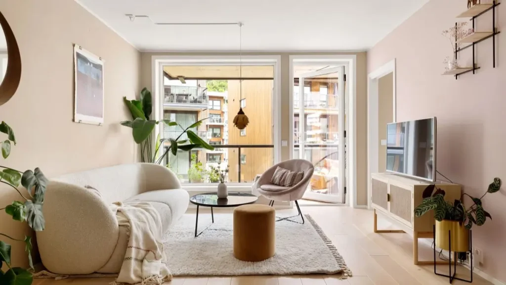 Chris Chelios Lists Malibu Home