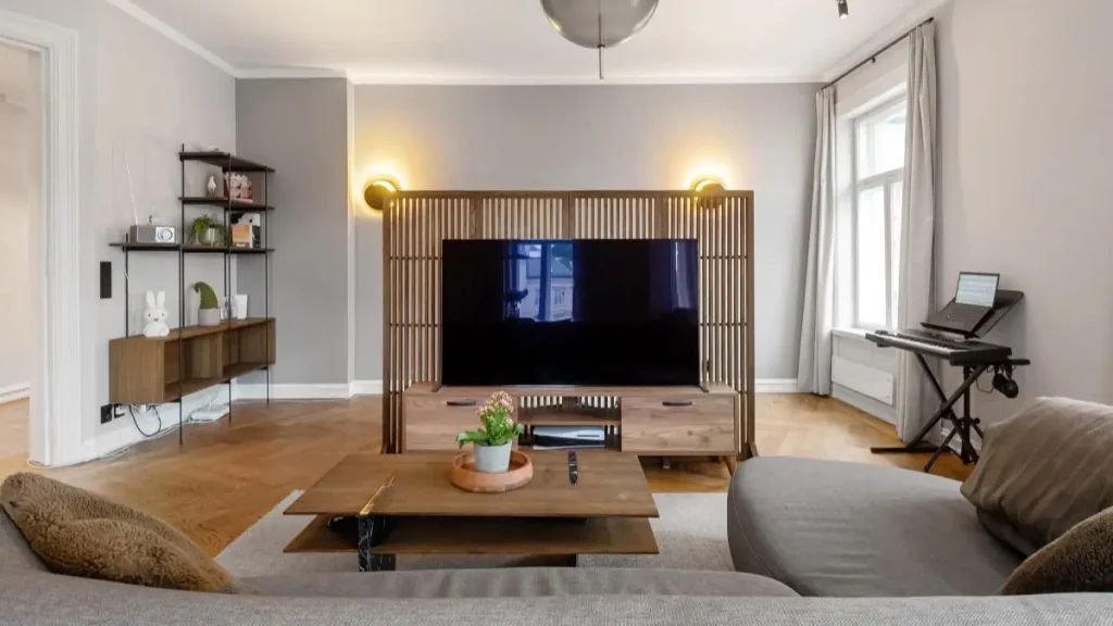 Chris Chelios Lists Malibu Home