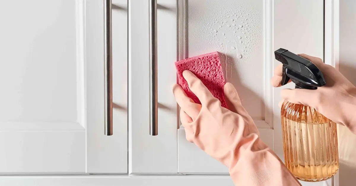 Degrease Greasy Kitchen Cabinets