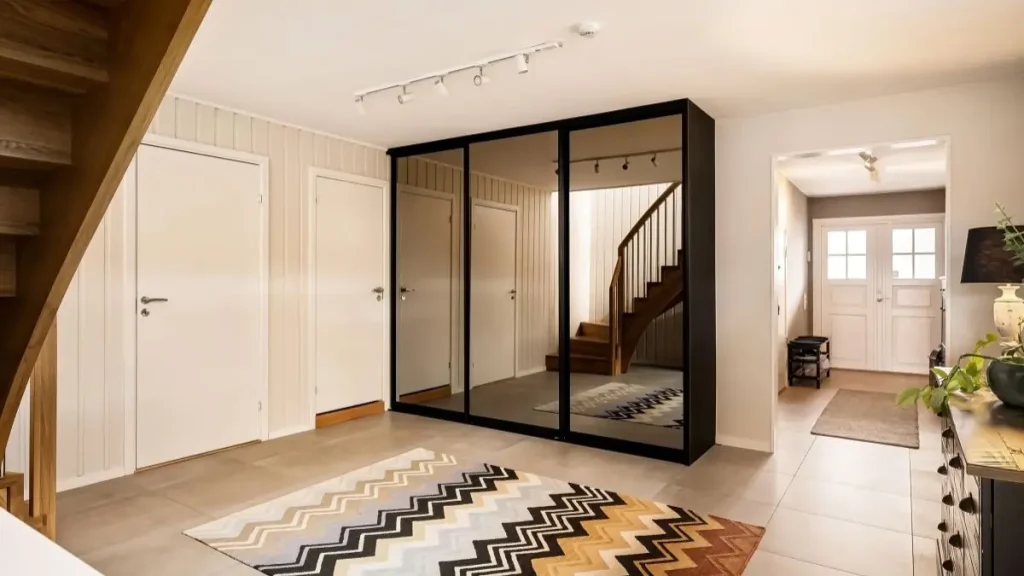 Riki Lindhome LA Home Listed