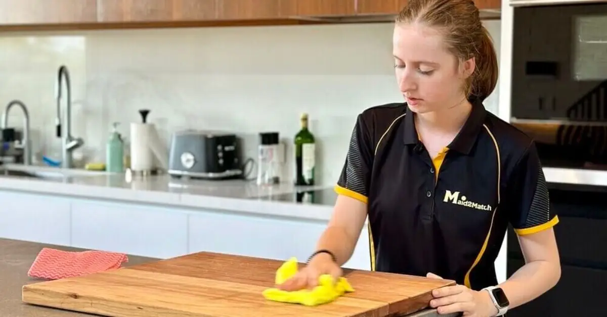 cleaning products that can ruin your wooden cutting board