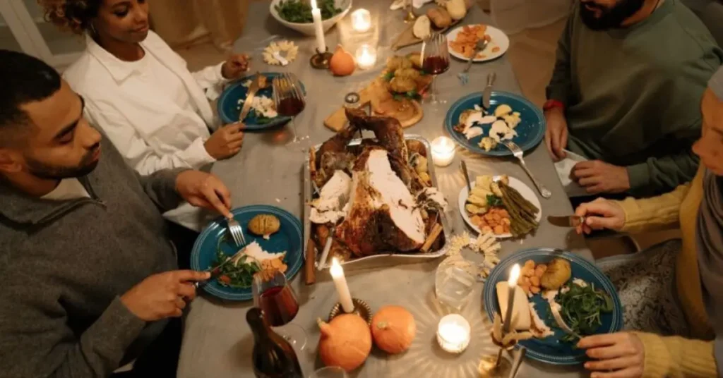 decluttering before Thanksgiving