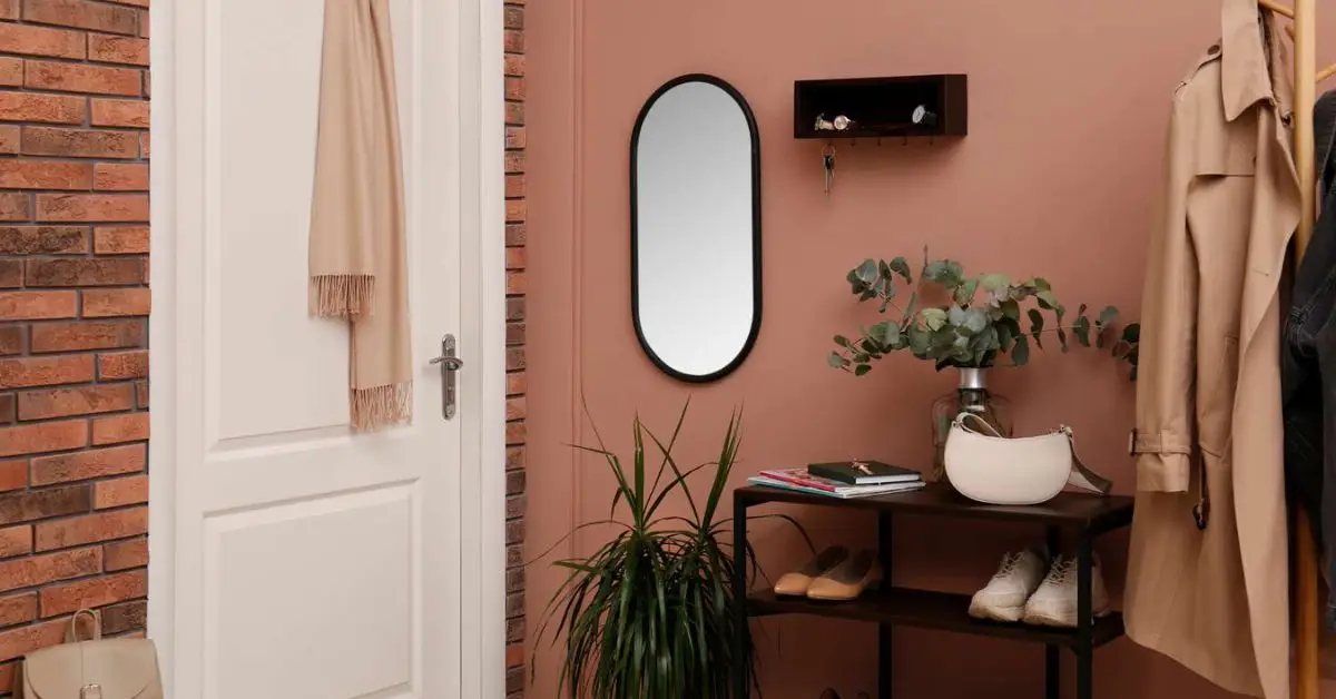 decluttering before Thanksgiving