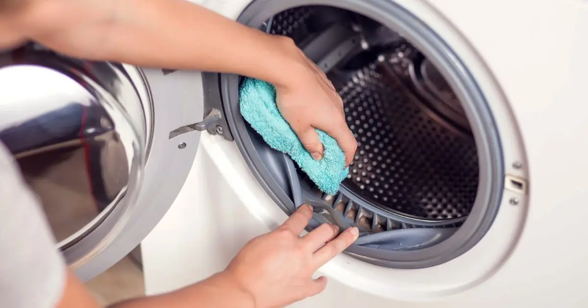 how to clean washing machine naturally